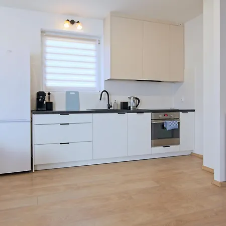 Miriam Borkowska - Parking Апартаменты