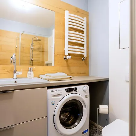 Miriam Borkowska - Parking Apartamento